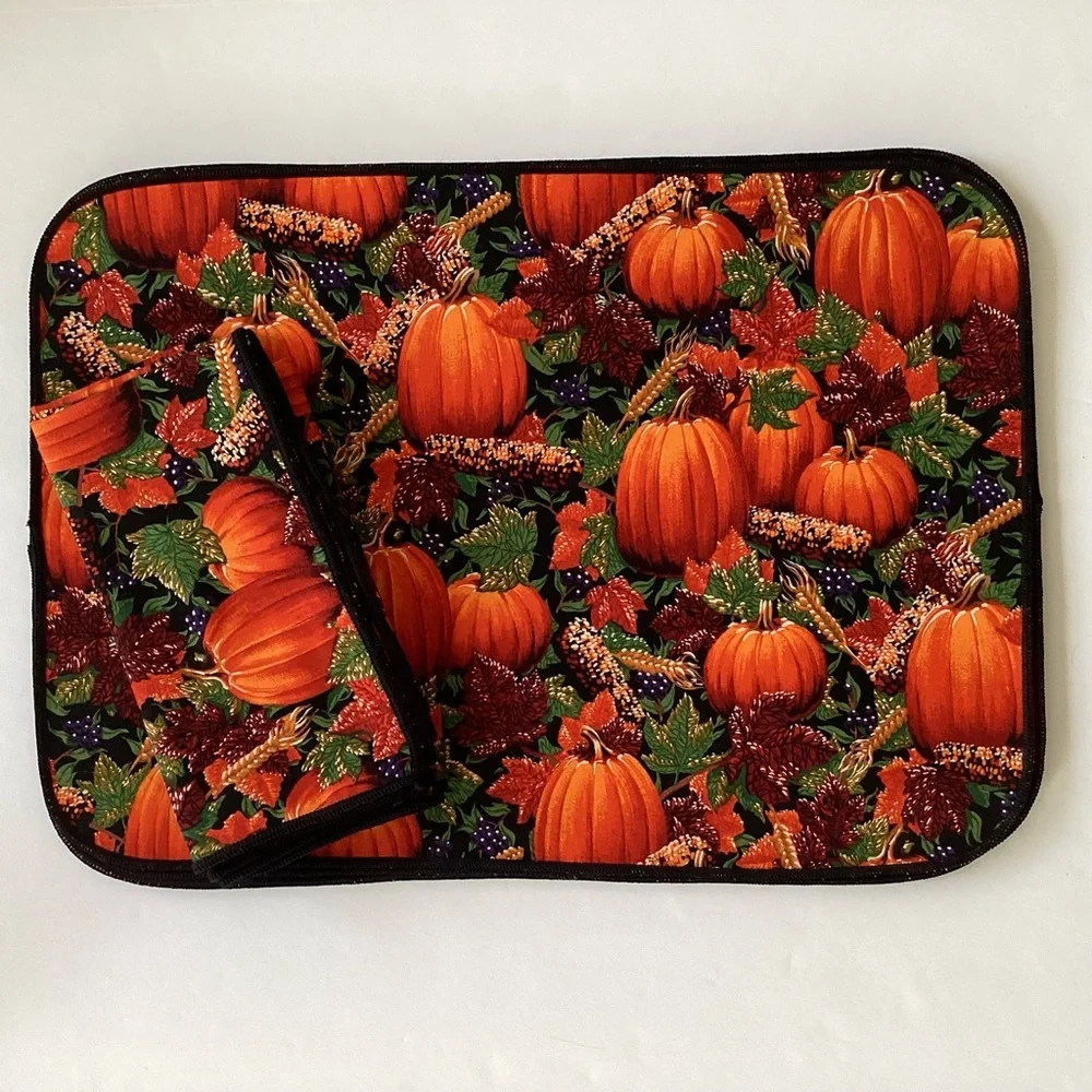 Pumpkin Print Fabric Placemats Set of 4 with Napkins